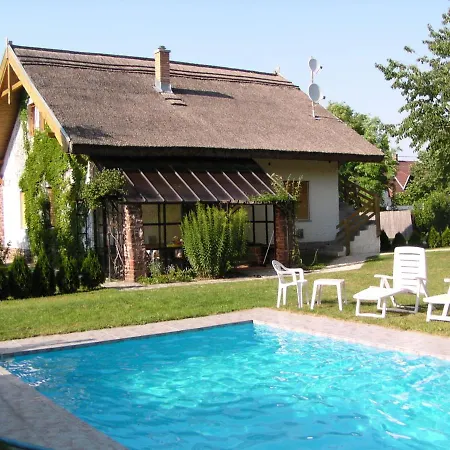 Haus Veronika * Zamárdi